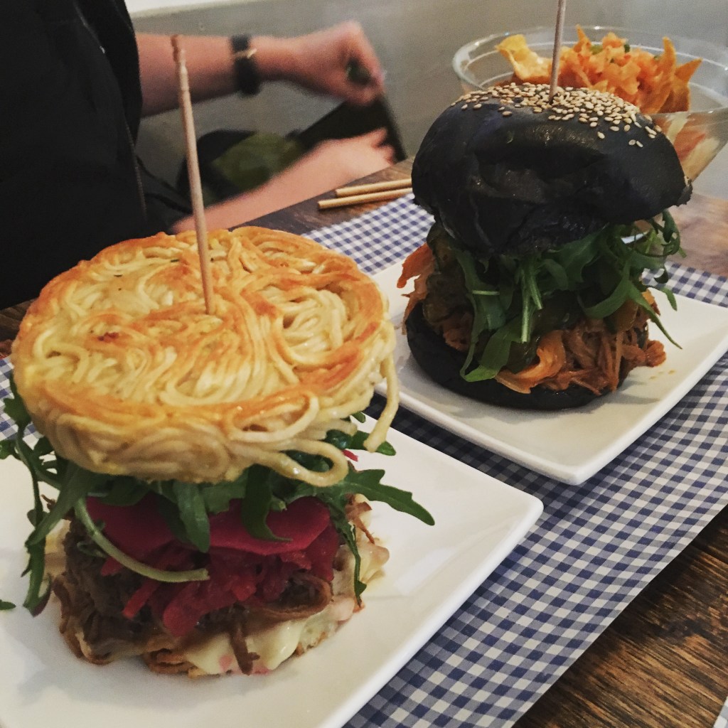 Ramen Burger und Black Jack Burger